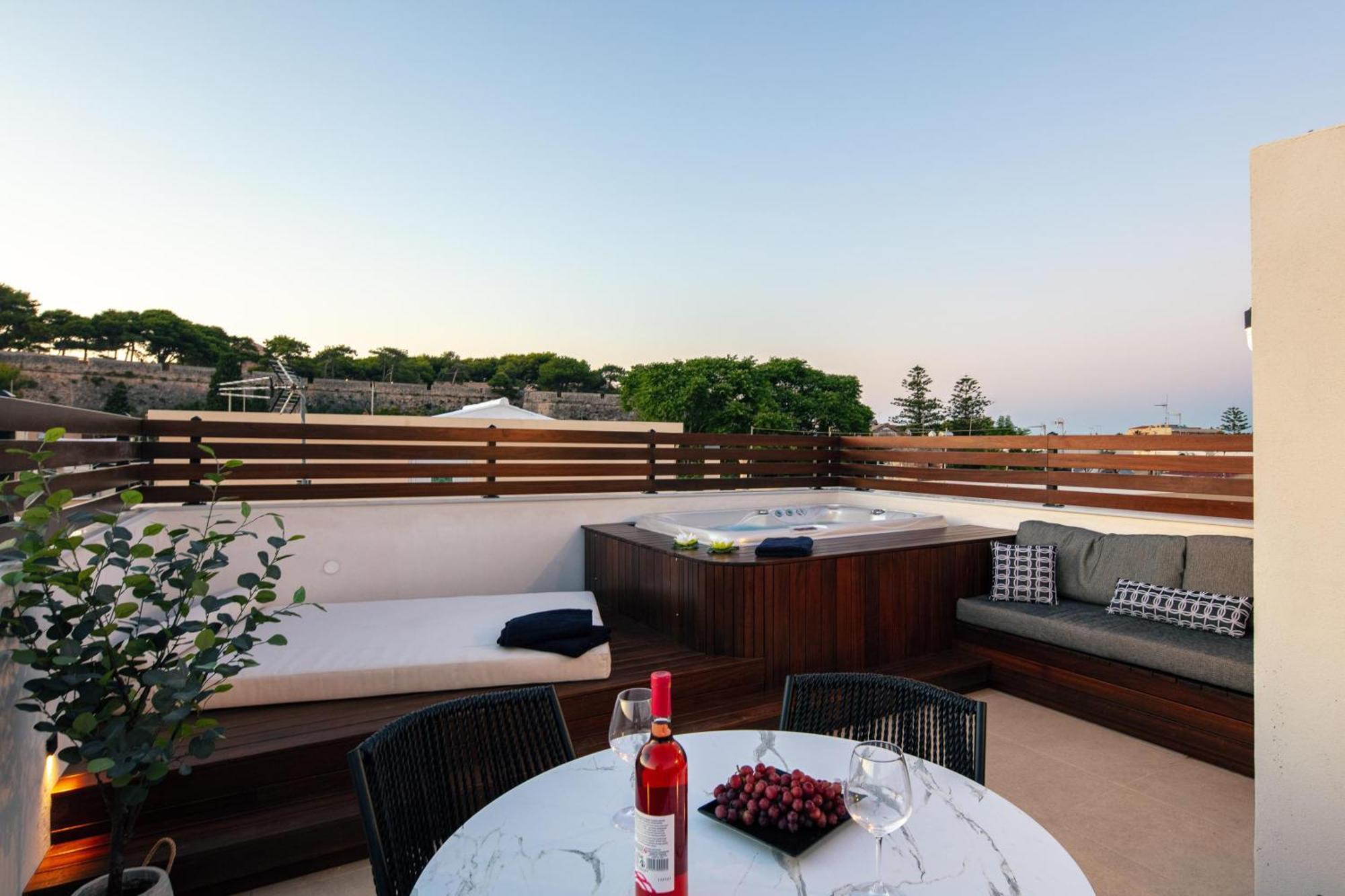 Le Bijou Luxury Suites Rethymno Kültér fotó